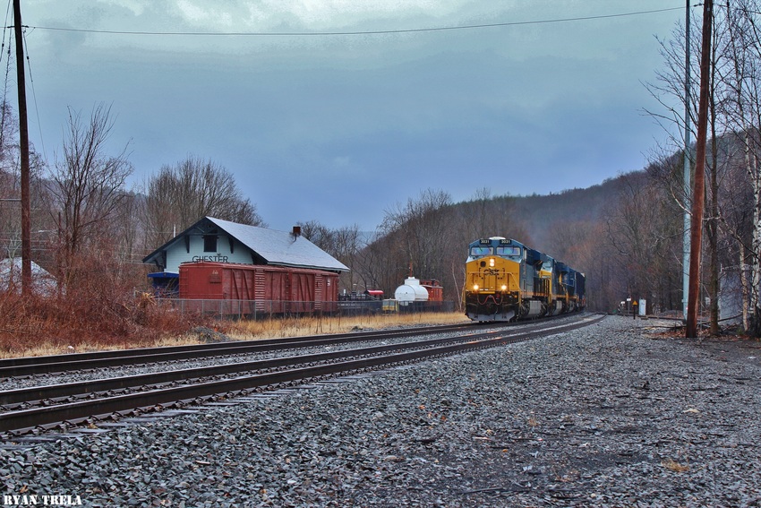 Photo of Heavy haul Headed west past Chester station
