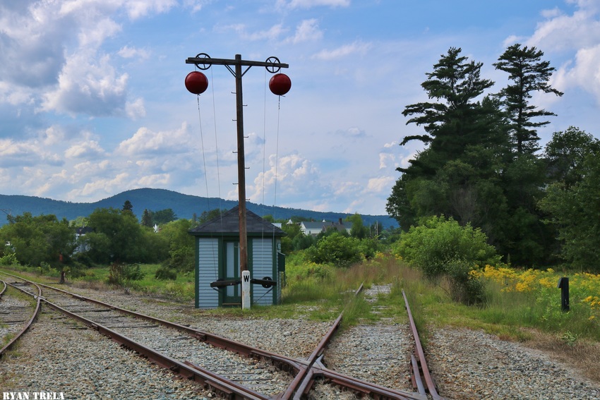 Photo of The old Ball signals in Whitefield