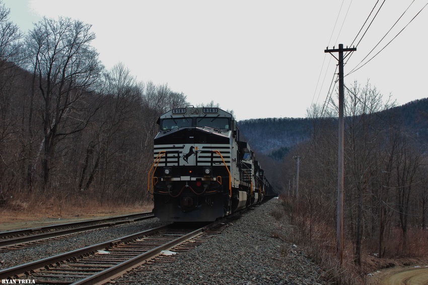 Photo of Empty coal train near Soap stone