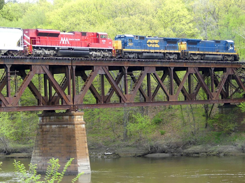 Photo of VRS SD70M-2 on PAS BFED on the Conn River bridge