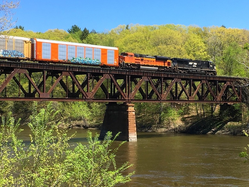 Photo of 28N crosses the Conn River