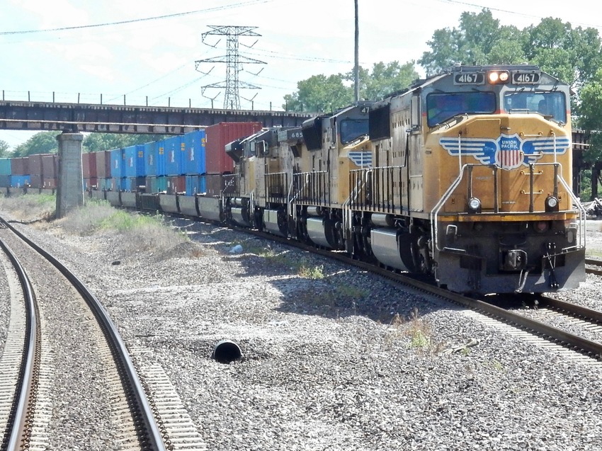 Photo of Passing UP freight