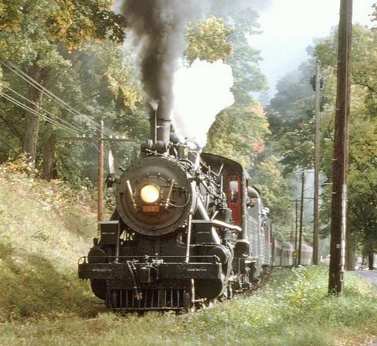 Photo of Fall Steam excursion.