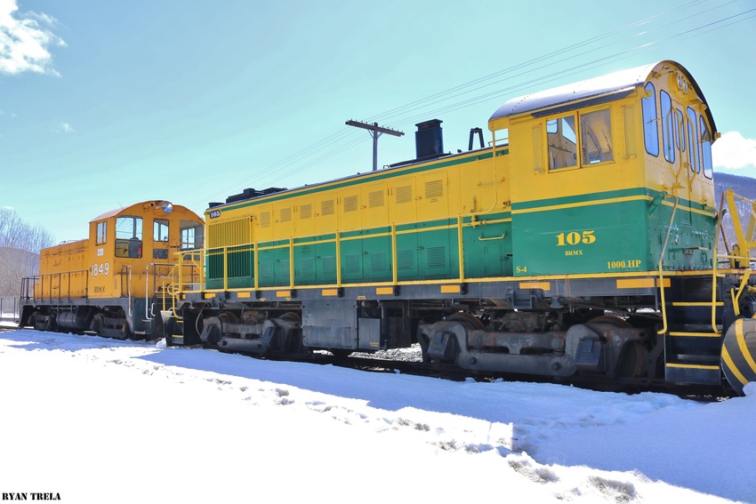 Photo of Berkshire Scenic #1849 and #105 in North Adams