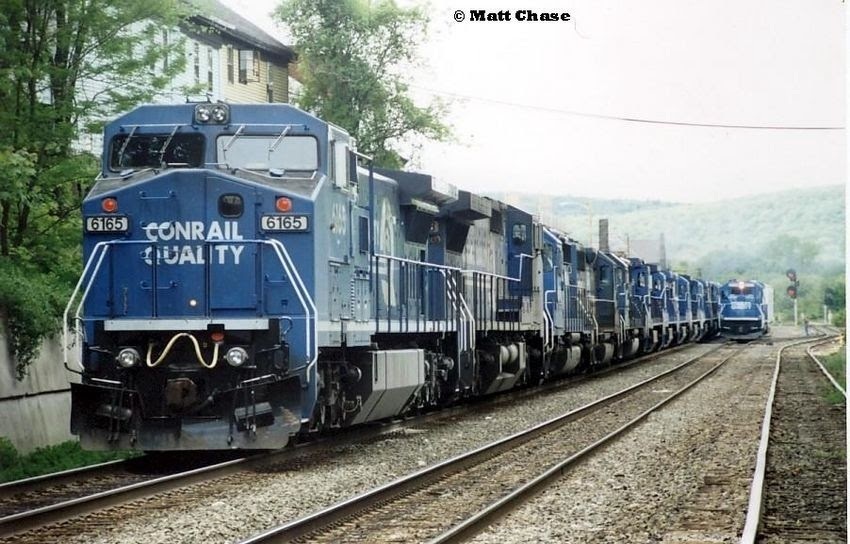 Photo of Conrail Engine move the wait for the camp Train