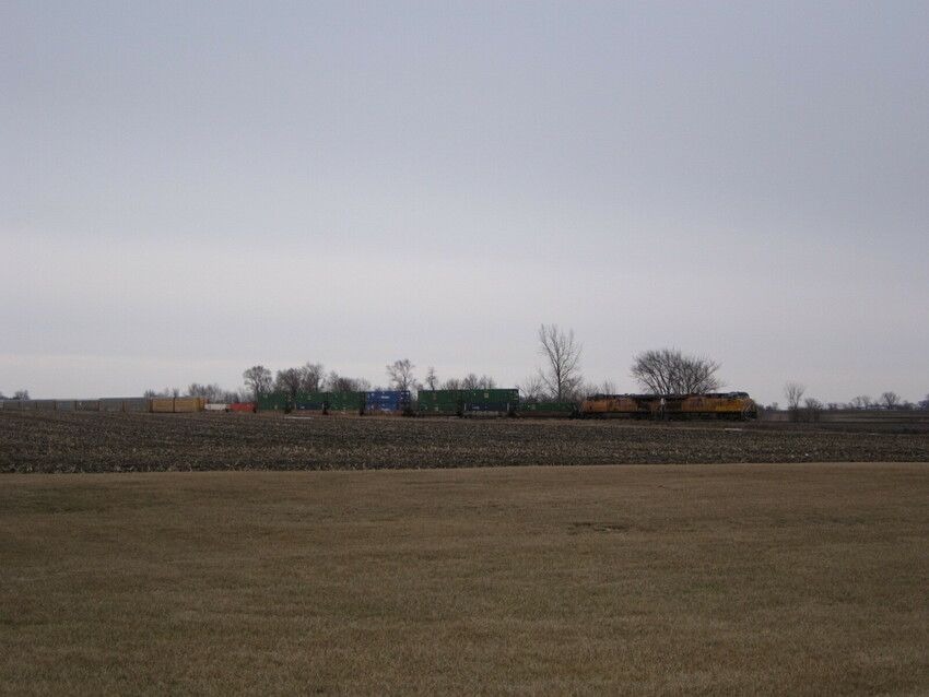 Photo of A Union Pacific freight train near Elhkart, IA