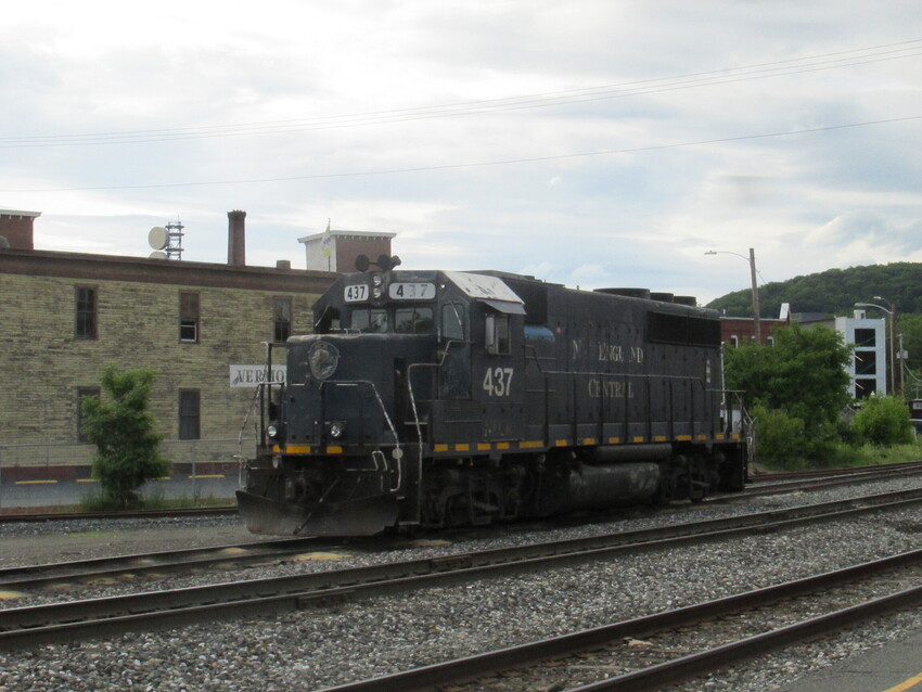Photo of New England Central GP 40-2 #437 White River Junction