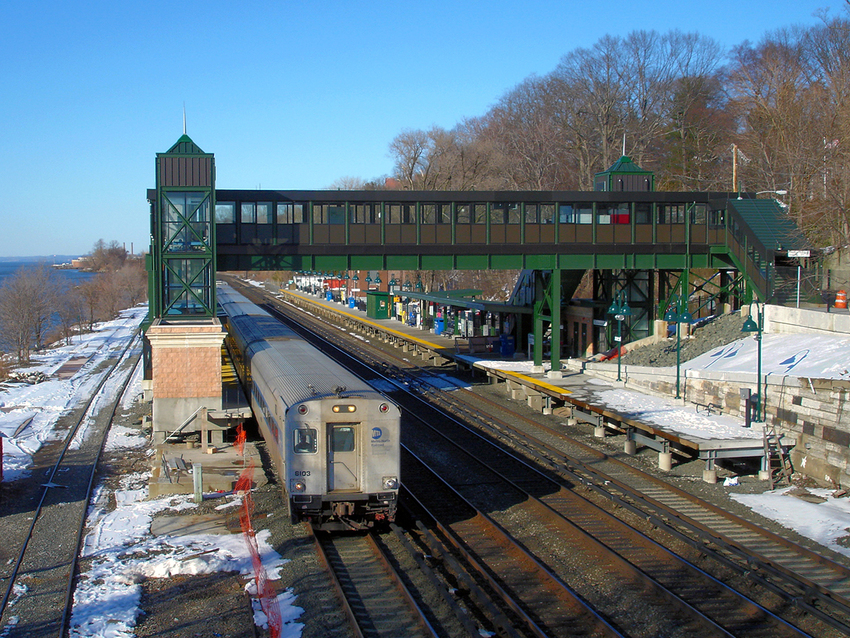 Photo of Riverdale Station