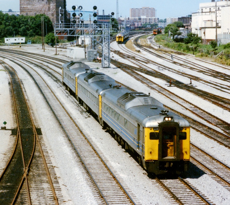 Photo of A pair of Via RDC train sets arrive Toronto