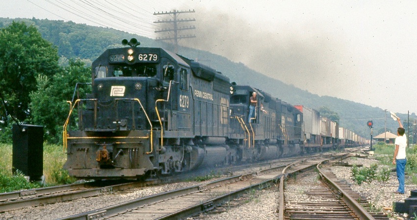 Photo of Conrail UPS pig train at Owego