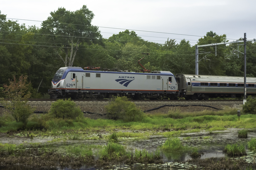 Photo of Amtrak Train 135 Accelerates West from Kingston Station