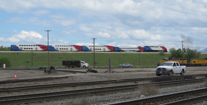 Photo of UP and Frontrunner action