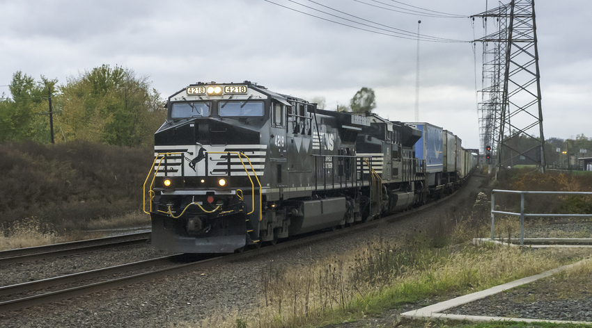Photo of Eastbound NS Intermodal at Bound Brook, NJ
