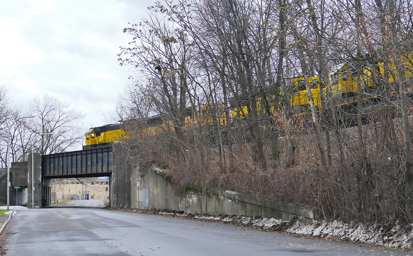 Photo of Southbound NYS&W Train in Downtown Syracuse, NY