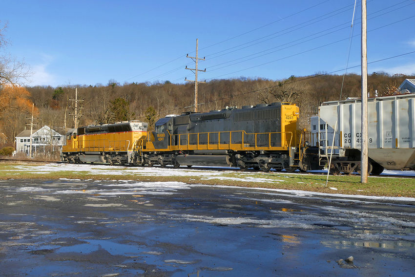 Photo of Ithaca Central 4247 and 4241 at Ithaca, NY