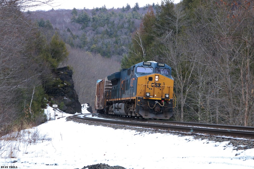 Photo of Eastbound CSX with rear DPU