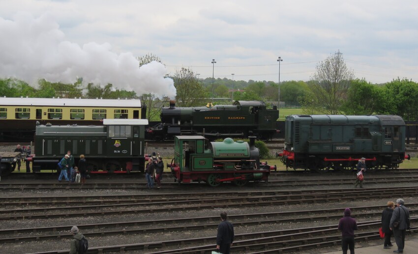 Photo of 4144 in action