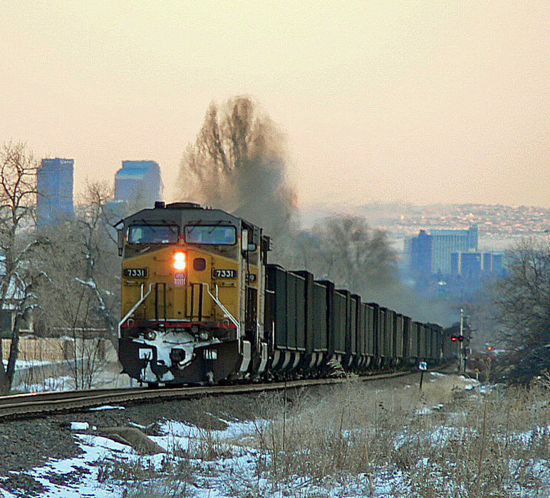 Photo of Loaded UP Coal Train heads for Denver