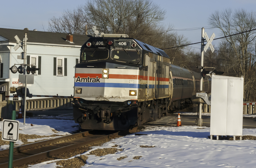 Photo of AMTK 406 Leads Train 696 into Saco, ME