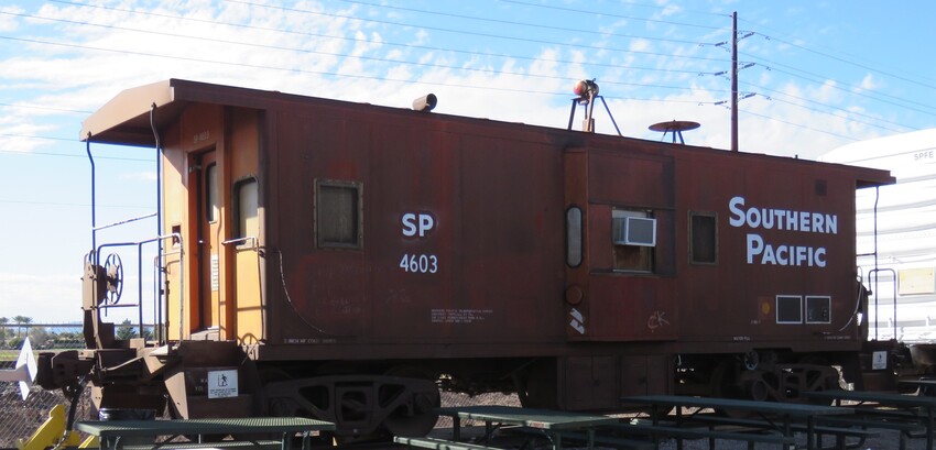 Photo of Southern Pacific caboose #4603