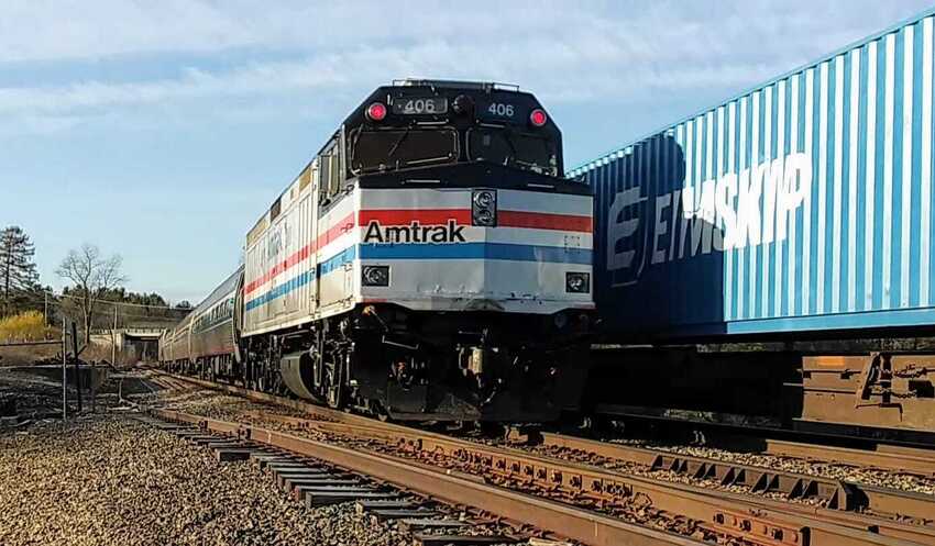 Photo of Amtrak 685