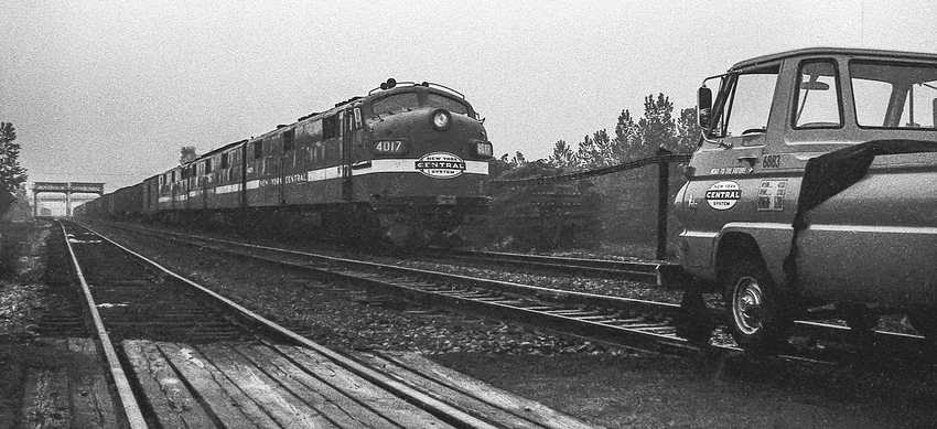 Photo of Westbount NYC Passenger Train at Lyons, NY