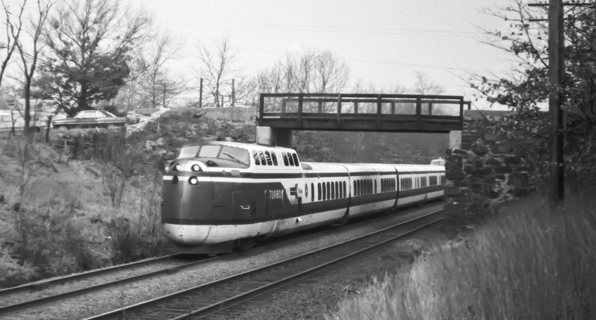 Photo of Amtrak Turbo Train in North Kingstown, RI