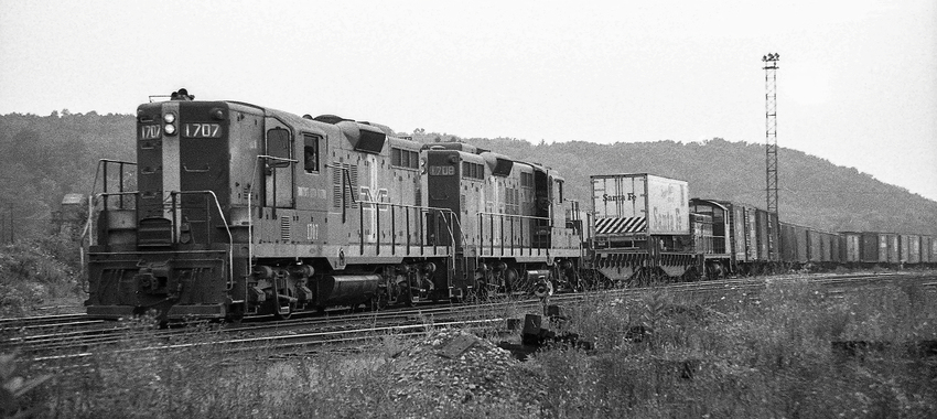 Photo of Boston & Maine GP9's Leading Freight Out of Mechanicville in 1965