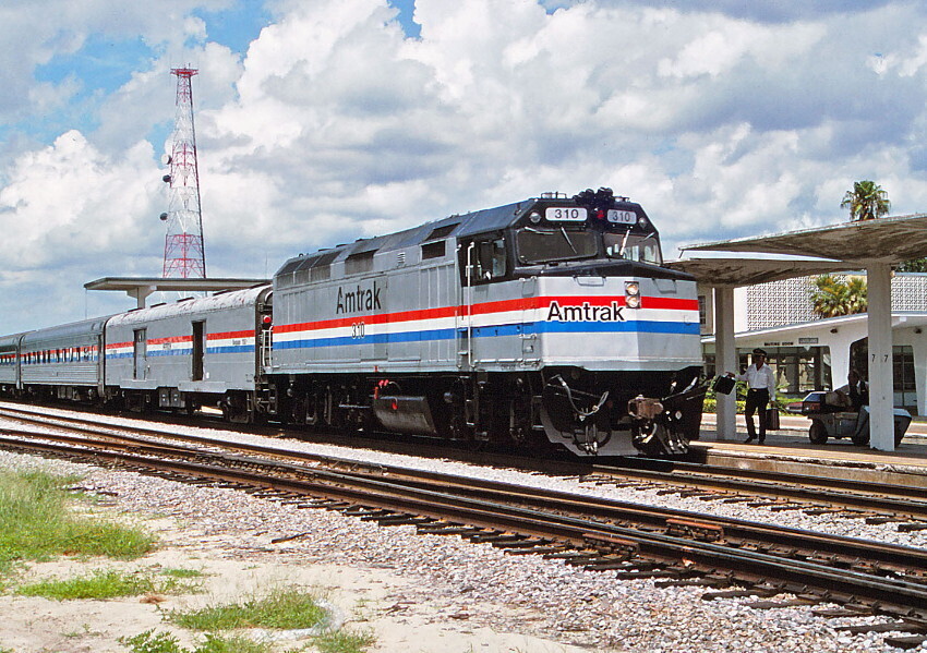 Photo of Amtrak @ Lakeland, Fl.