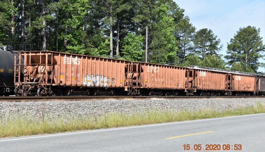 Photo of String of NS MW Ballast Hoppers