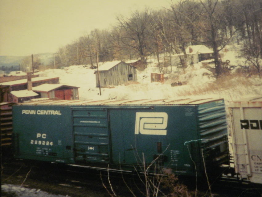 Photo of conrail boxcar that didnt get relettered at e.d..