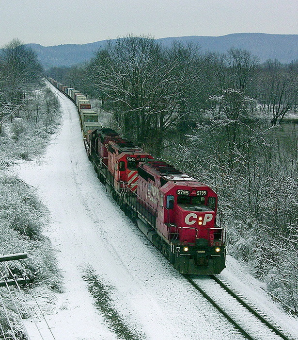Photo of Southbound CP pig train at Otego NY