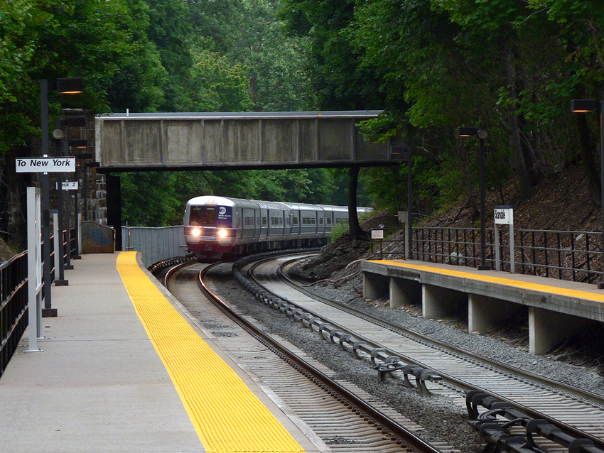 Photo of Metro-North Train 306 Arriving at Scarsdale, New York