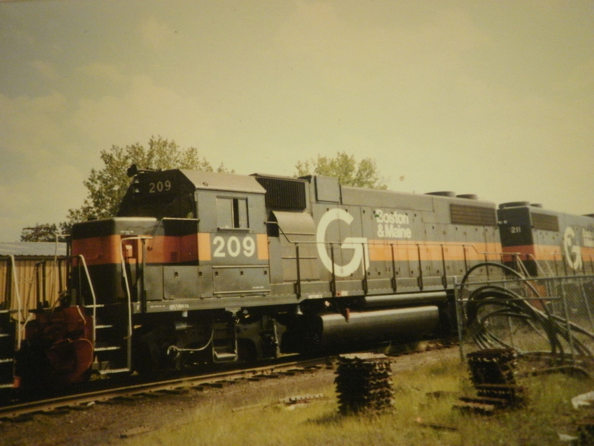 Photo of plainville power BM 209 GP38-2