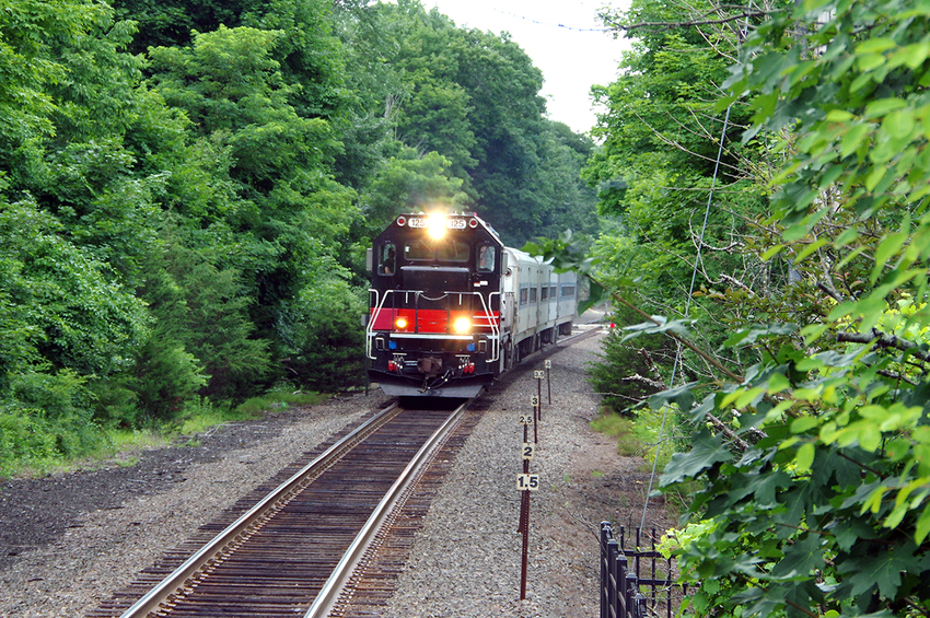 Photo of Metro-North Train 925 Arriving at Patterson, NY