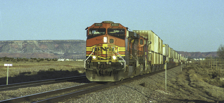 Photo of BNSF Stack Train Approaching Holbrook, AZ