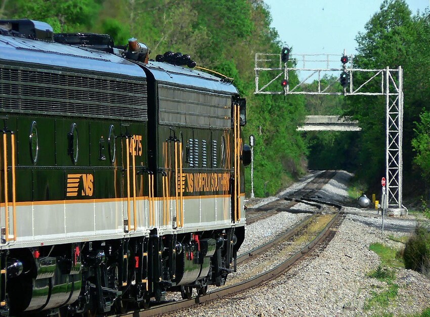 Photo of The Kentucky Derby Train heads home from Louisville