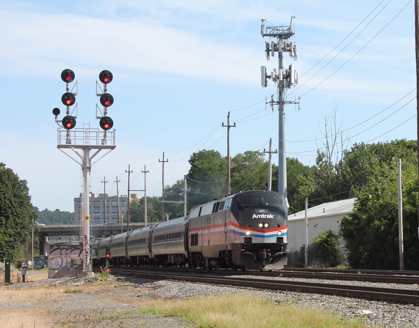 Photo of Amtrak 695