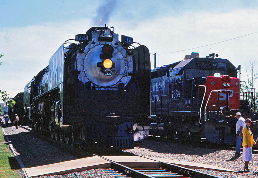 Photo of Union Pacific & Southern Pacific @ Sacramento, CA