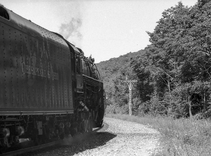 Photo of C&O 614 Continuing East Around Rundles Curve