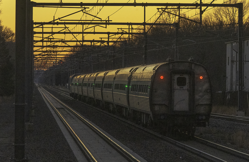 Photo of AMTK Train 175 Heading Off Into the Sunset