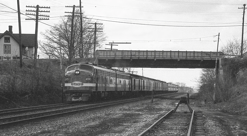 Photo of Eastbound NYC Passenger Train at Warners, NY
