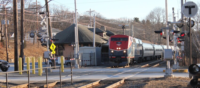 Photo of Amtrak 695