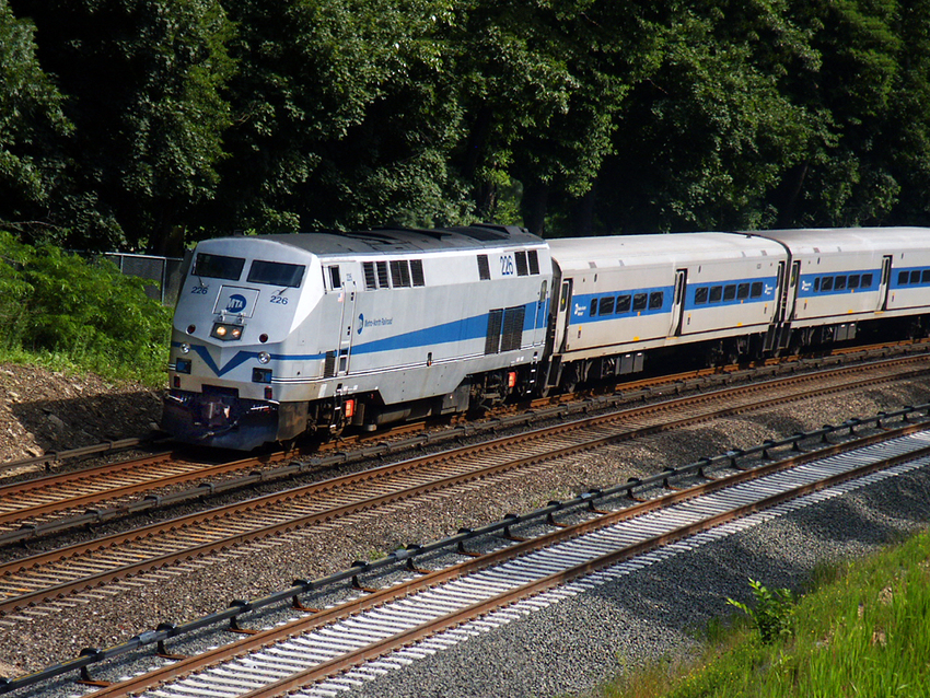 Photo of Metro-North Train 949 at Bronxville