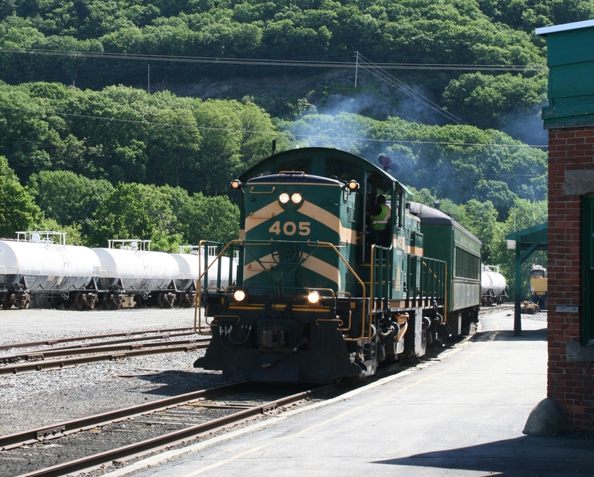 Photo of GMRC 405 - Bellows Falls