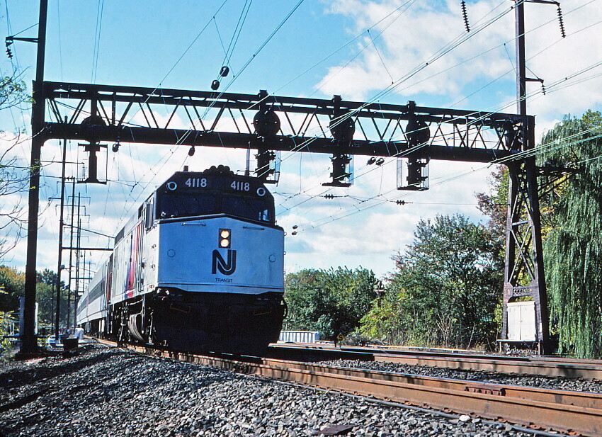 Photo of New Jersey Transit @ Elizabeth, NJ.