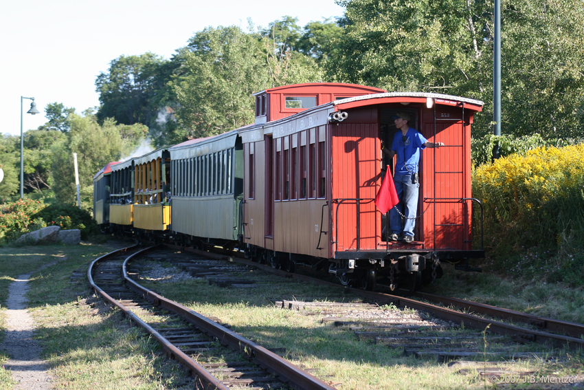 Photo of SR&RL 553 carries the markers of an afternoon train.