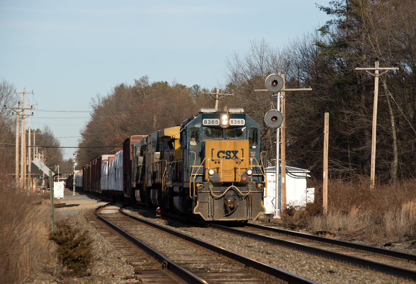 Photo of CSXT 8365 Leads M427 at CPF-273 in Plaistow