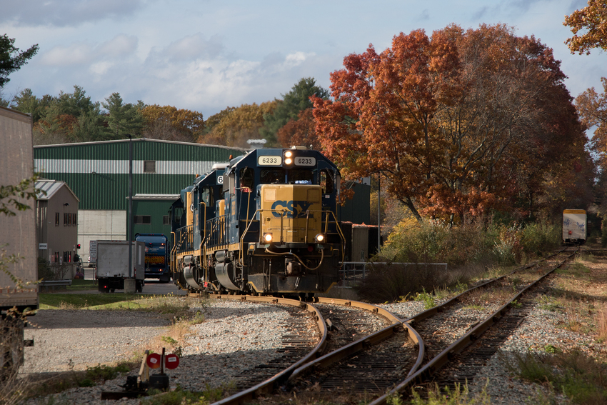 Photo of L007 with CSXT 6233 in Taunton