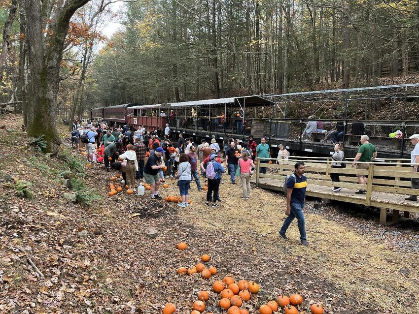 Photo of CMRR Pumpkin Express at the Pumpkin Patch